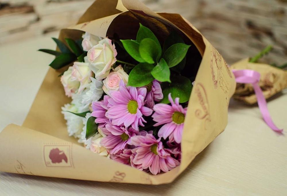 Букет цветов из: Розы и Хризантемы в Абадзехской