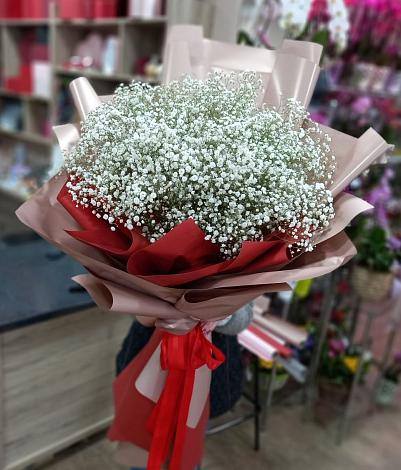 Букет цветов из: Гипсофила в Абадзехской