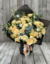 Букет цветов из:  Розы и Лизиантусы #REPLACE_PRED# Абадзехской