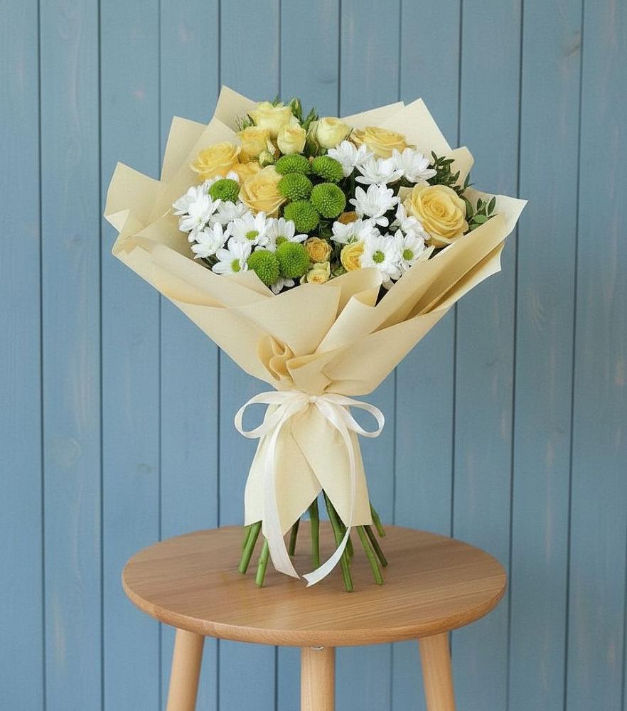 Букет цветов из: Хризантемы и Розы в Абадзехской