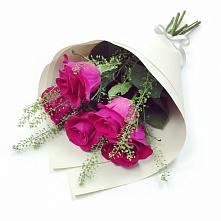 Букет цветов из:  Розы в Абадзехской
