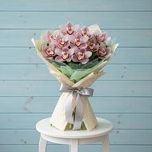 Букет цветов из:  Орхидеи и Розы в Абадзехской