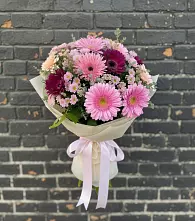 Букет цветов из:  Герберы и Хризантемы в Абадзехской