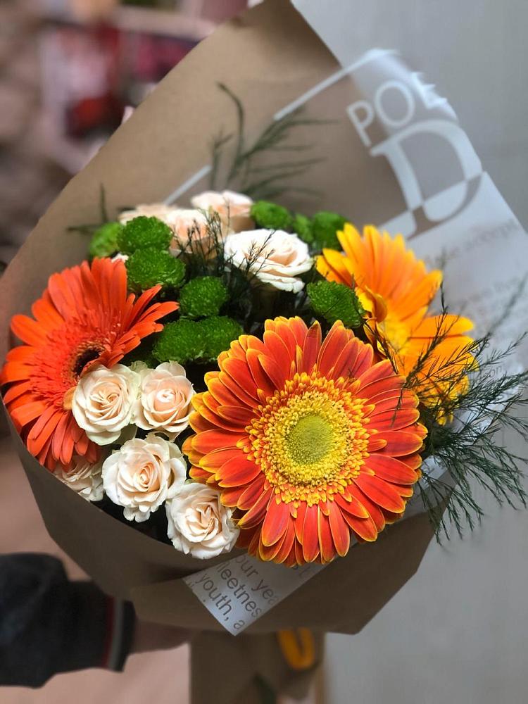 Букет цветов из: Герберы, Хризантемы и Розы в Абадзехской